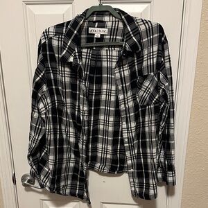 Ava & Viv Black and White Plaid Button Down Shirt